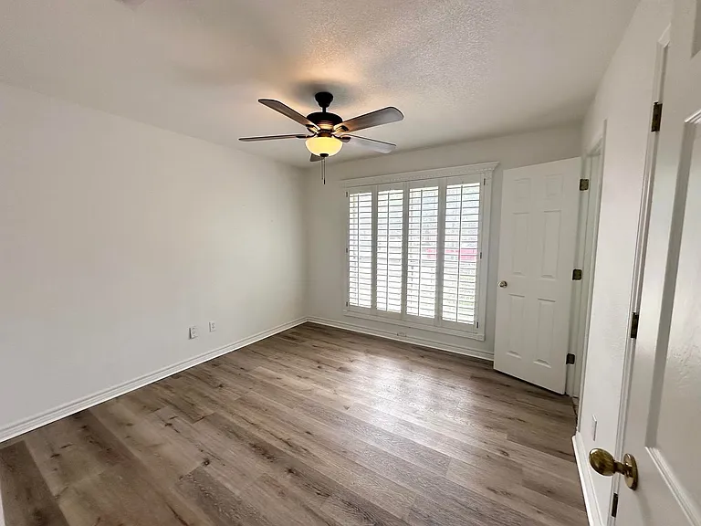 1800 Dukes Dr — Photo 17