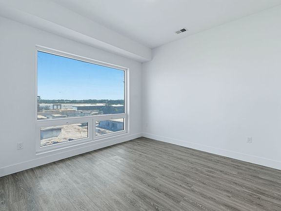 5th image of 127 South St #503