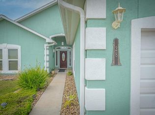 28 Peets Bend Dr, Rockport, TX 78382