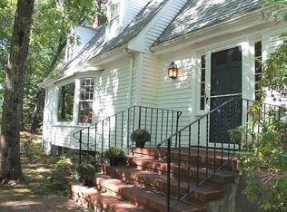 8 Frost Rd, Lexington, MA 02420