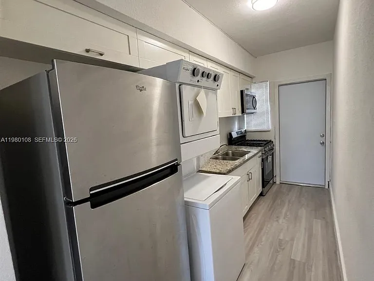 1900 Calais Dr #1904 — Photo 6