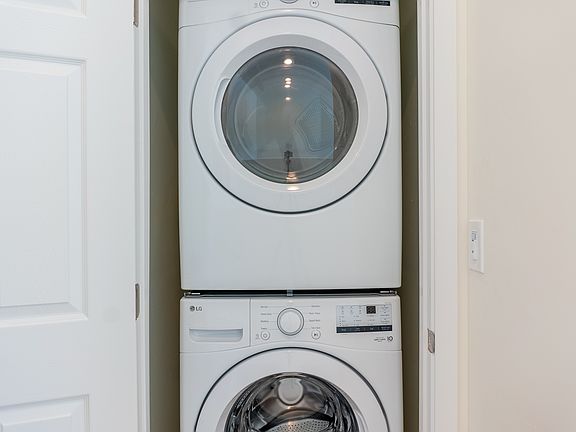 5th image of 5580 Baja Dr #1