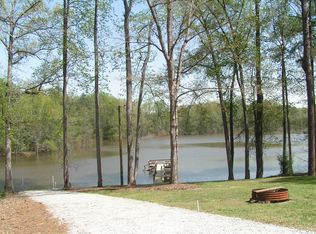 654 Leisure Point Rd, Prosperity, SC 29127