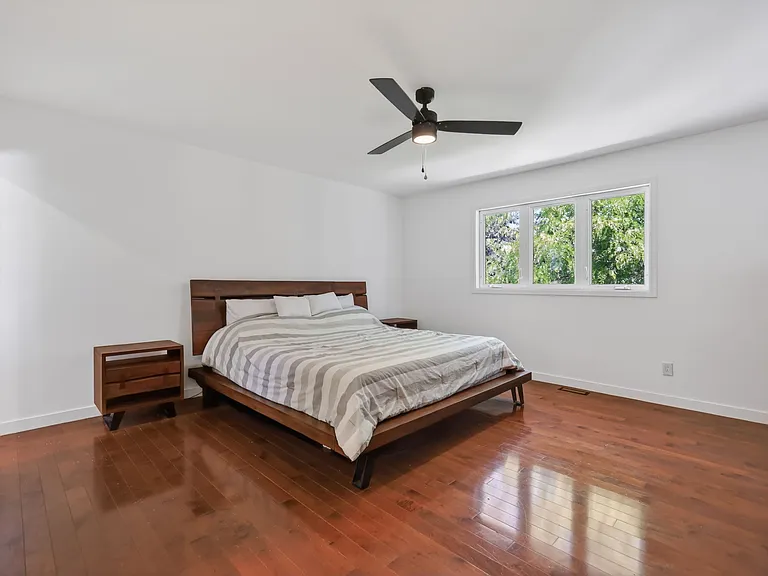 898 Explorer Ln — Photo 20