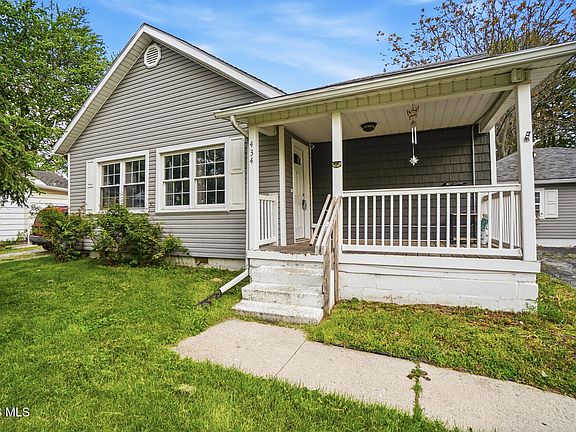 3rd image of 434 Davis St