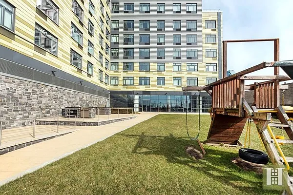 Sold by Halstead Real Estate | media 10