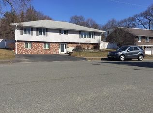 5 Spruce St, Stoneham, MA 02180