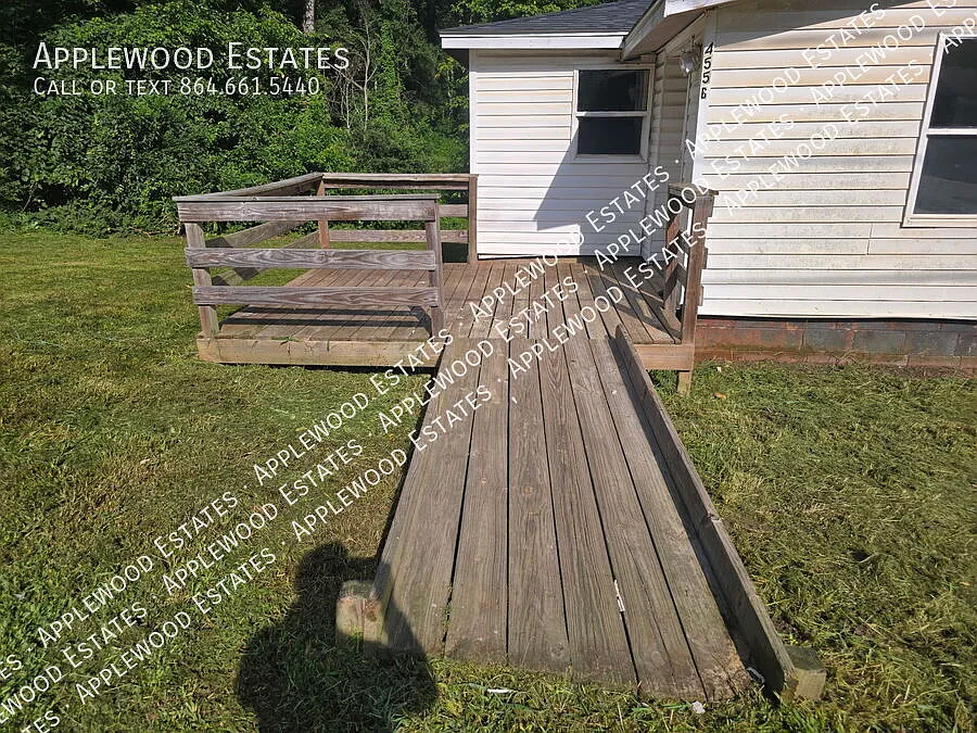 455B Dogwood Cir