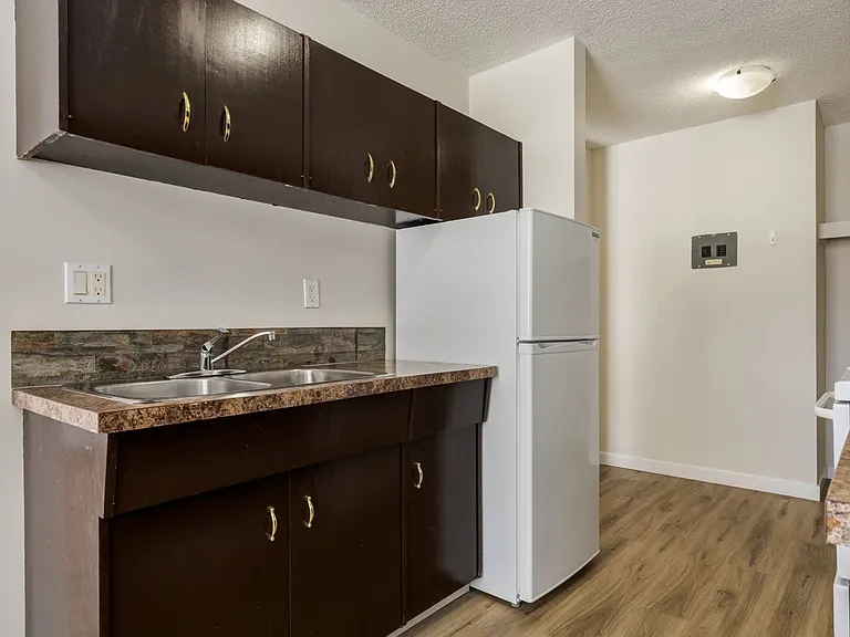 29 Grand Dr #2 — Photo 7