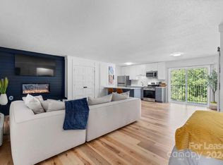 230 13th Avenue Pl NW #16, Hickory, NC 28601