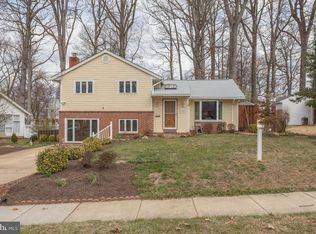 10902 Maple St, Fairfax, VA 22030