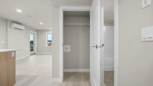 1310 Saunders St Photo 1