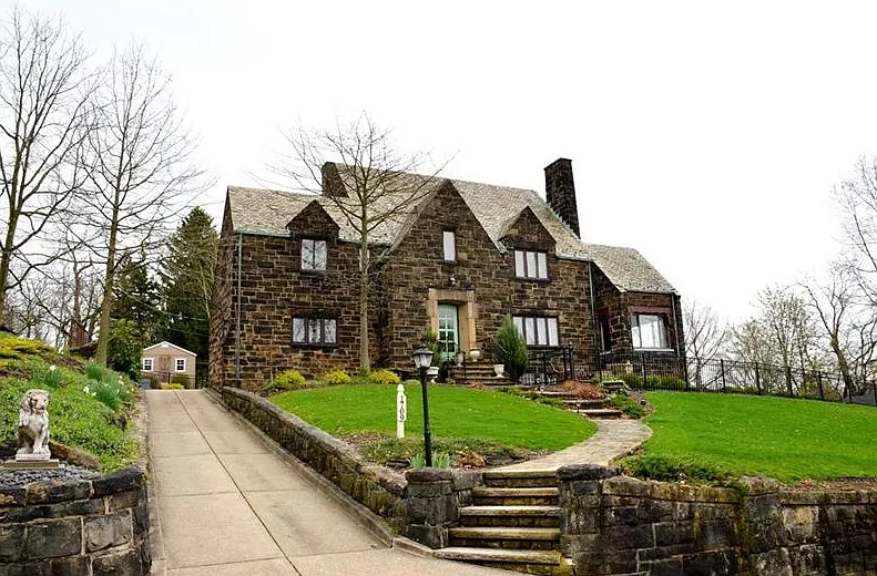 1709 Barr Ave photo 1