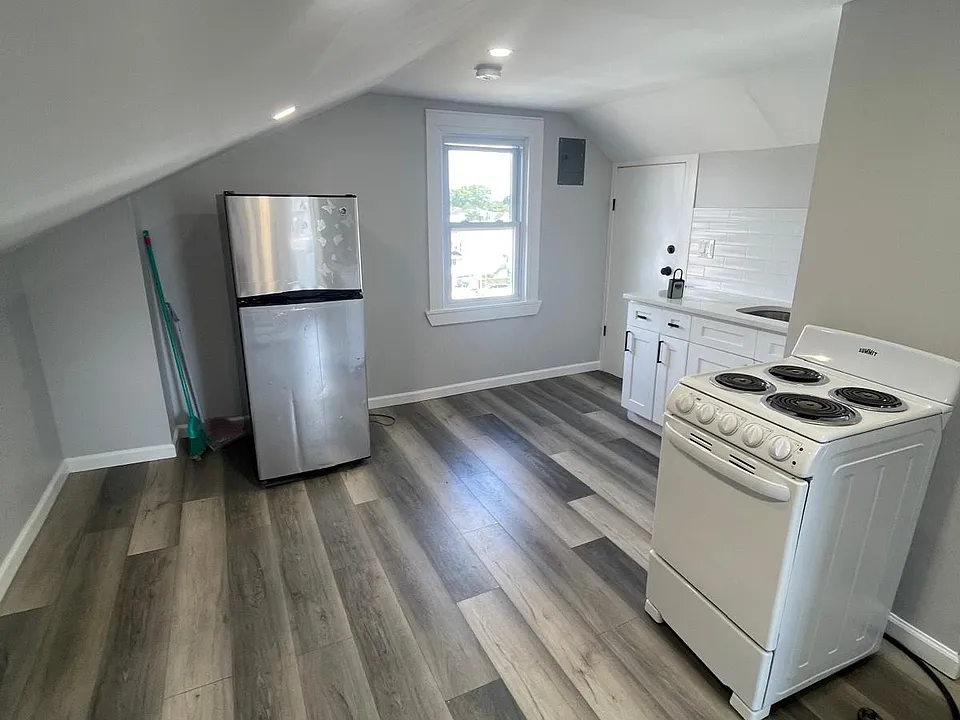 1 Bedroom at 216 Rhode Island Ave #4, East Orange NJ — photo 1