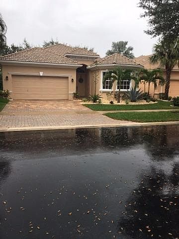 1st image of 7107 Vesuvio Pl