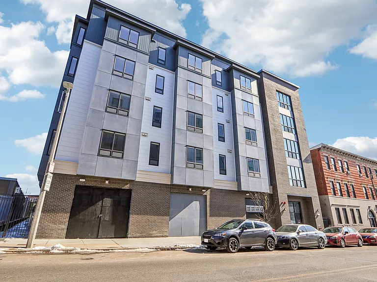 The Frances at Ashmont Flats — Photo 3