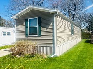 30 Xavier Rd, Clarence, NY 14031
