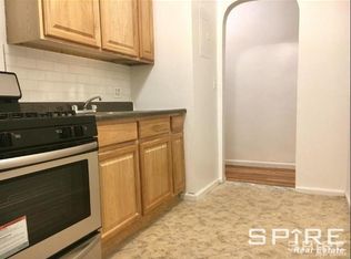 4065 Carpenter Ave APT 3F, Bronx, NY 10466