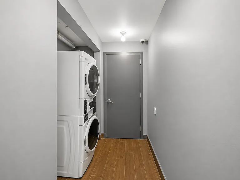 486 Harman St #2M — Photo 13
