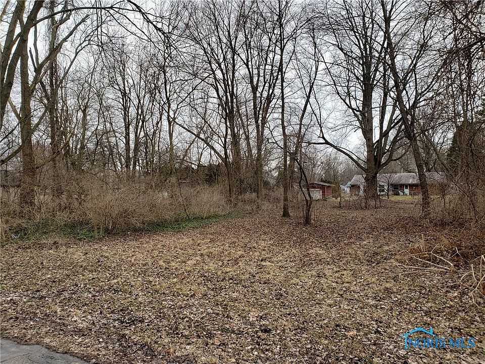 2nd image of 5843 Meade Rd