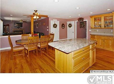 2nd image of 33 Helfrich Ln