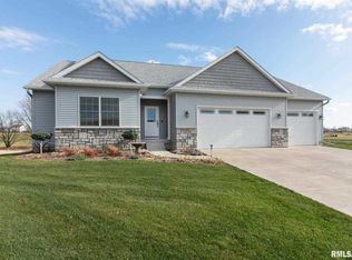 4876 Mason Run, Bettendorf, IA 52722