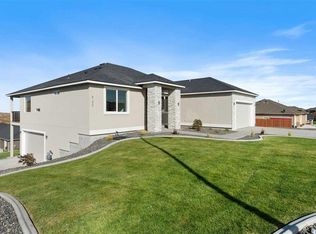 6190 W 38th Ave, Kennewick, WA 99338