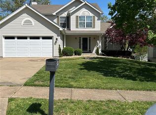 3266 Bridgeport Place Dr, Bridgeton, MO 63044
