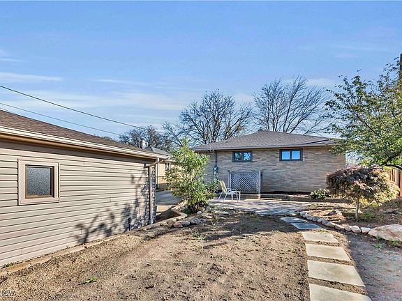 5th image of 8998 Boxwood Cir