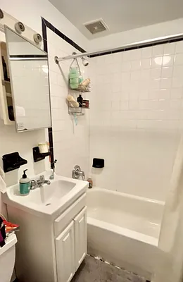 Rented by KNOCKKNOCK LLC | media 8