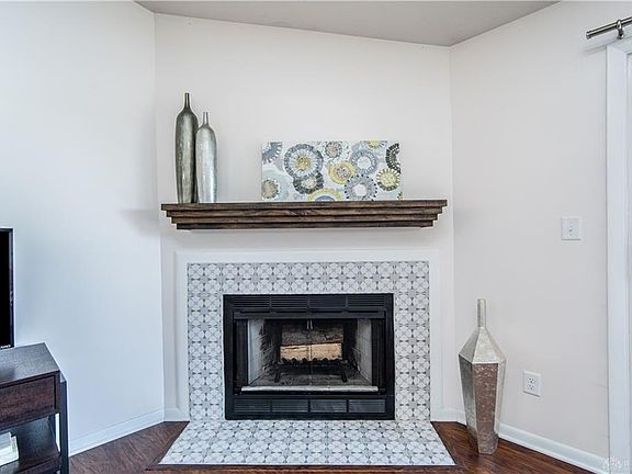 4th image of 156 Mallard Glen Dr APT 5