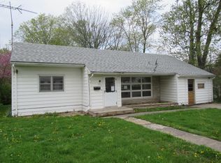 317 Bayard St, Paris, IL 61944