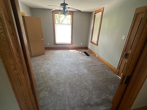 2nd image of 515 Arlington St Unit 1