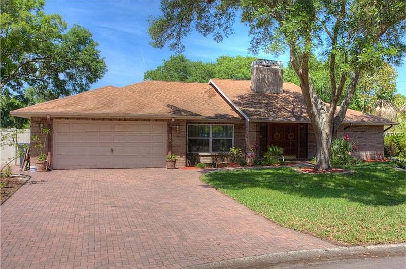 1st image of 724 Herlong Ct