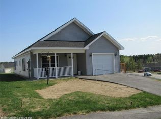 32 Village Cir, Augusta, ME 04330