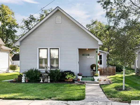 604 4th St, Yutan, NE 68073