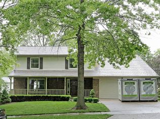 869 Edgewood Dr, Lexington, KY 40515