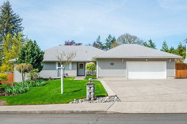 1st image of 636 E Stonecreek Dr