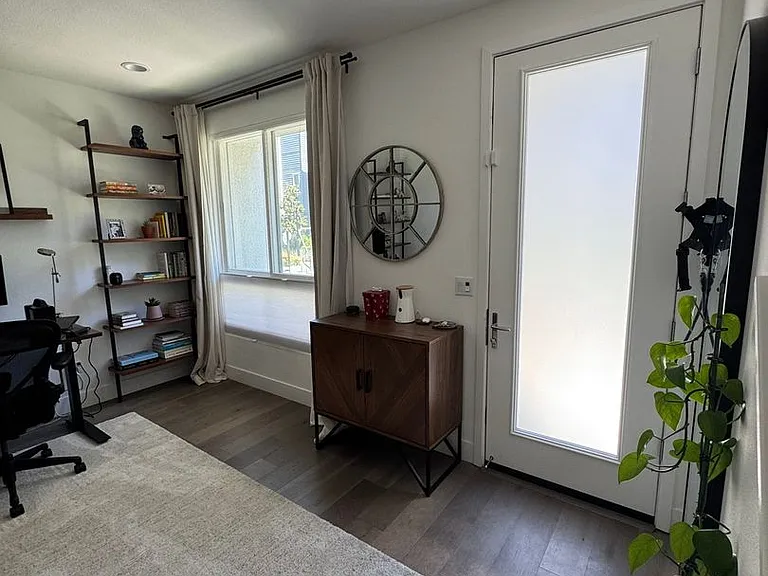 892 Estuary St — Photo 4