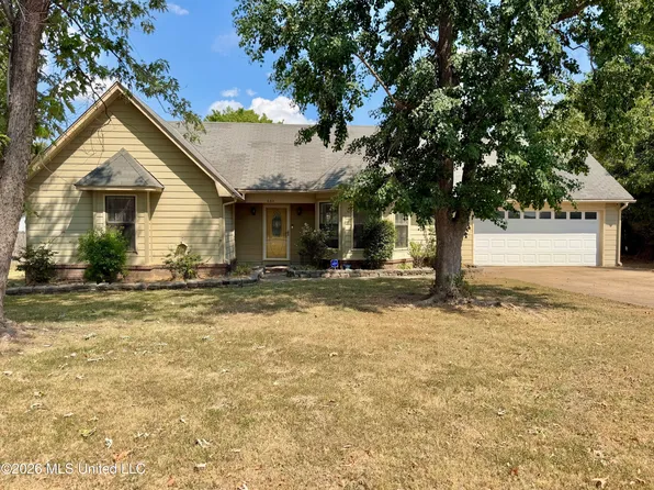 662 Eaglewood Dr, Southaven, MS 38671