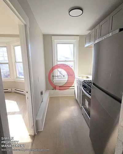 303 S 6th St Photo 1