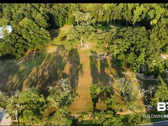 2nd image of 286 Dead Lake Rd