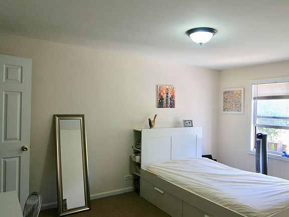 4th image of 19-24 Ditmars Blvd #2