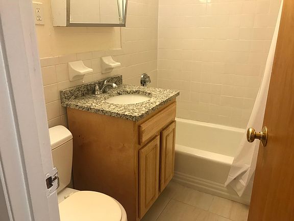 5th image of 231 Babcock St #3