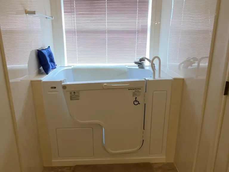 8226 Meadowside Dr — Photo 28