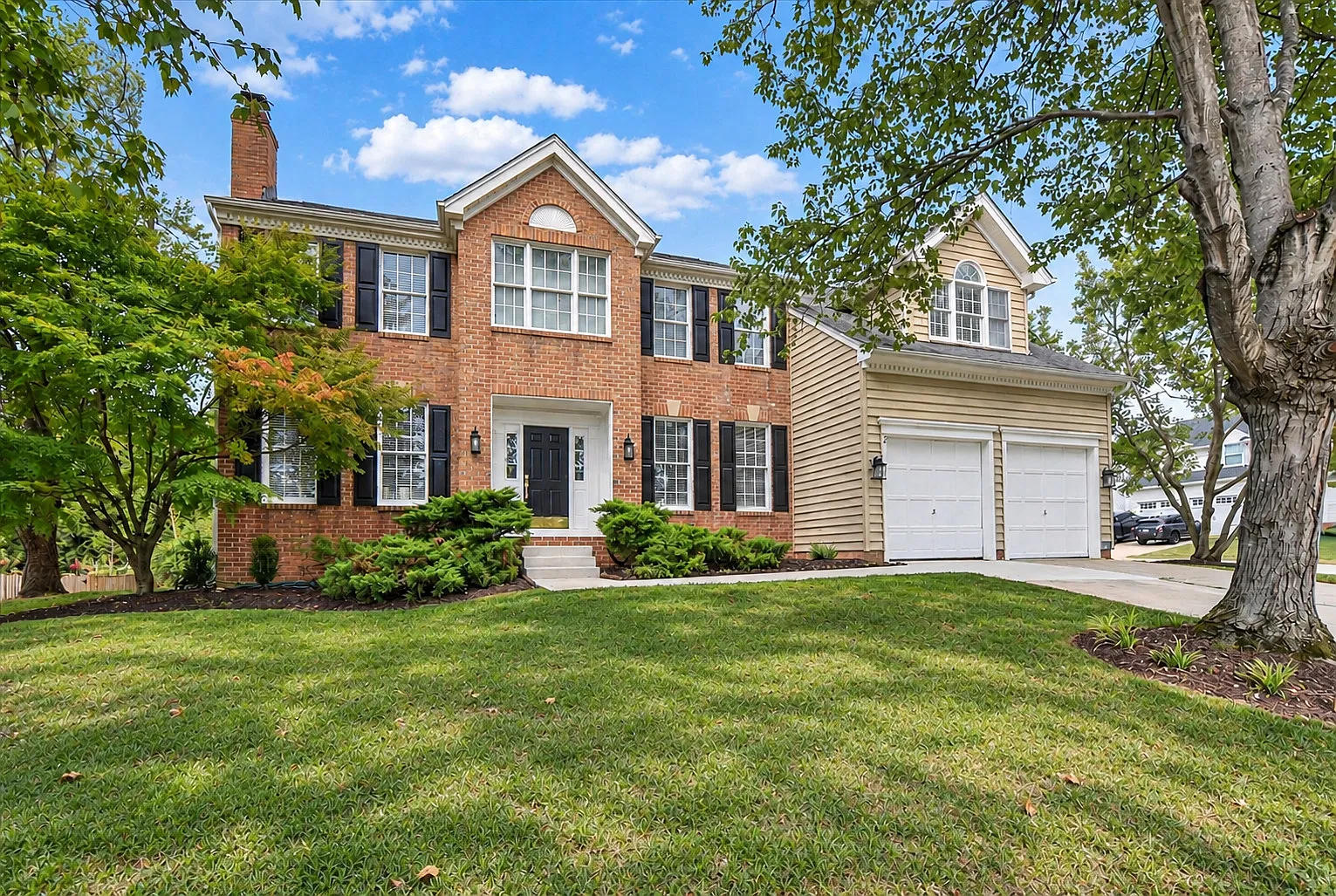 5 bed, 2.5 bath, 3485 sqft, $4,554 — Photo 1