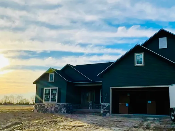 9596 Garman Rd, Leo Cedarville, IN 46765