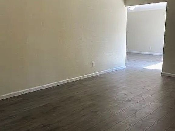 2nd image of 4904-06 Summerwood Cir