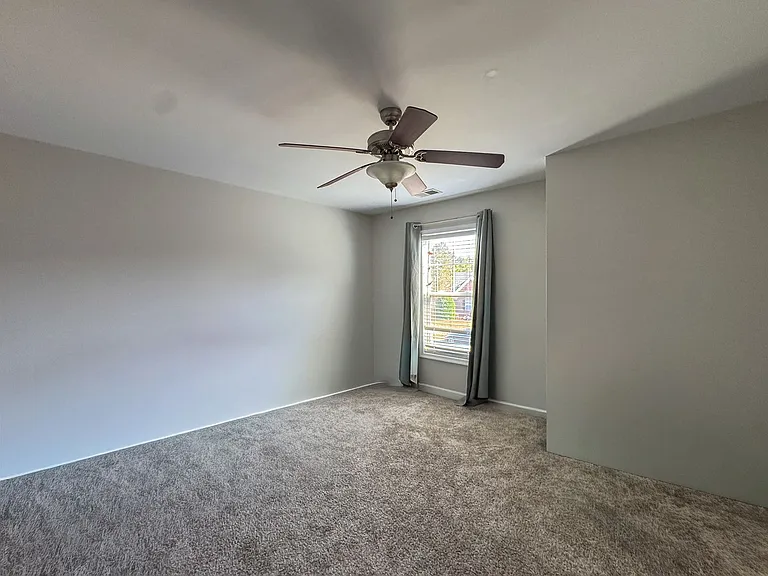 5905 Gentleman Dr — Photo 5