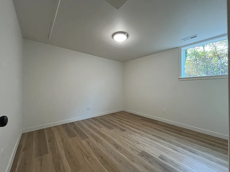 5121 SE 136th Ave — Photo 32